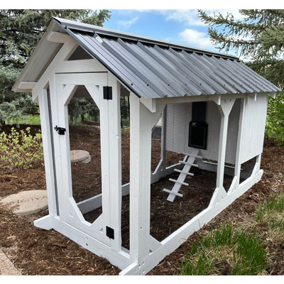 Farmhouse Coop — detail 2