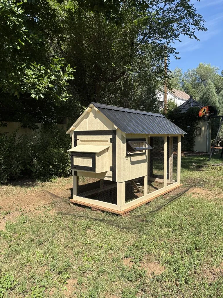 Farmhouse Coop — detail 6